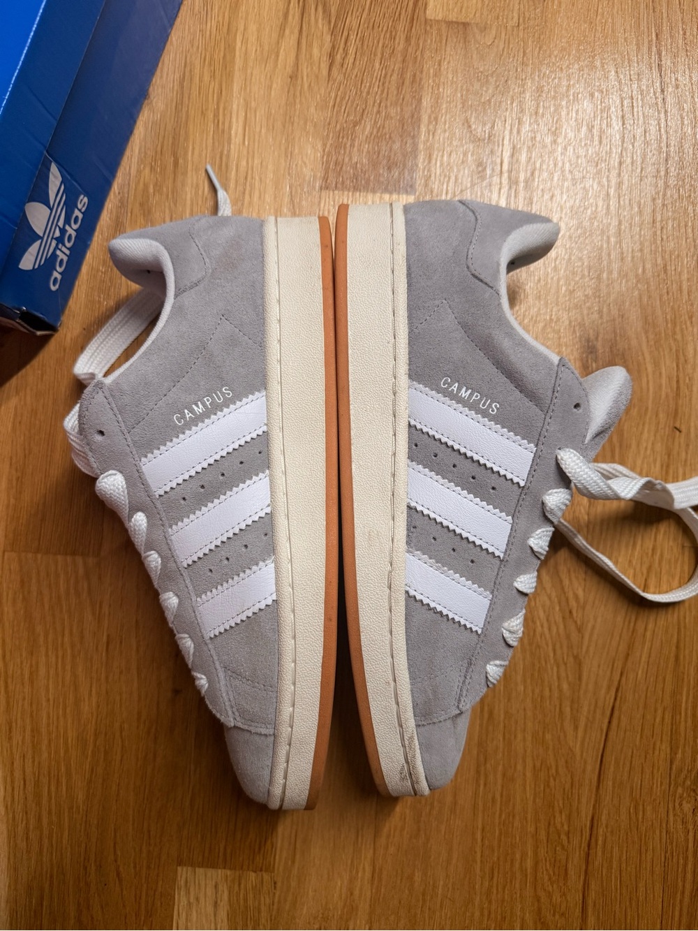 adidas Campus skateboarding  Men's Suede Sneakers in Light Gray and White